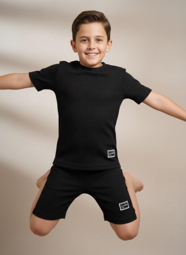 طقم أولادي اسود