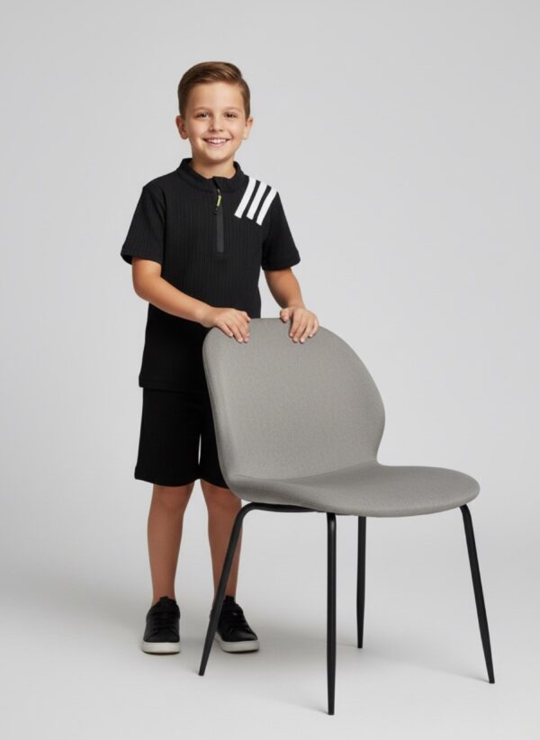 طقم أطفالي اسود